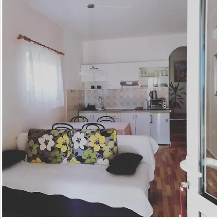 Apartment Cvita Zaboric Exterior photo